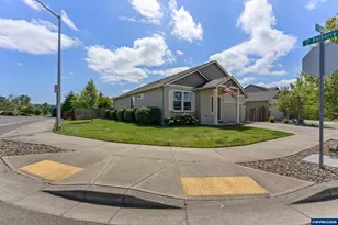 1493 SE Huckleberry Ave, Dallas, OR 97338 - Photo 5