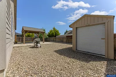 1493 SE Huckleberry Av, Dallas, OR 97338 - Photo 35