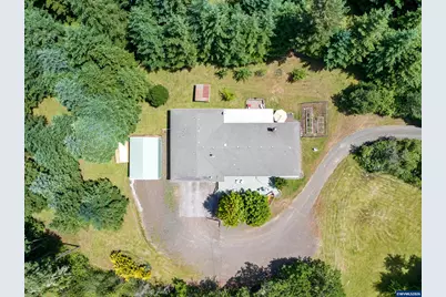 39711 Lacomb Dr, Lebanon, OR 97355 - Photo 3