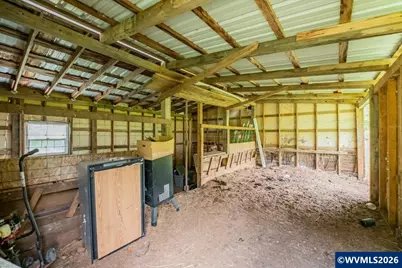 28600 Jones Dr, Sweet Home, OR 97386 - Photo 31