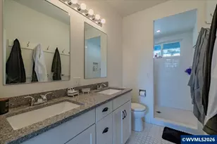 28600 Jones Dr, Sweet Home, OR 97386 - Photo 17