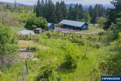 28600 Jones Dr, Sweet Home, OR 97386 - Photo 29