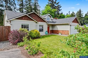 632 W Maple St, Stayton, OR 97383 - Photo 5