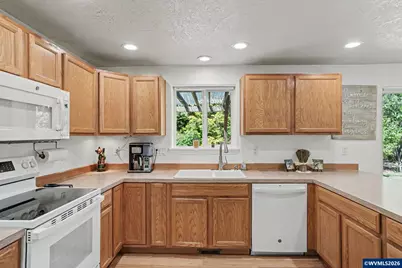 8768 Box Elder St, Corvallis, OR 97330 - Photo 11