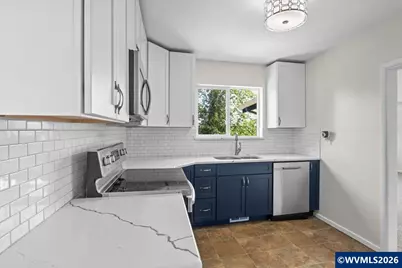 994 Terrance Dr NW, Salem, OR 97304 - Photo 9