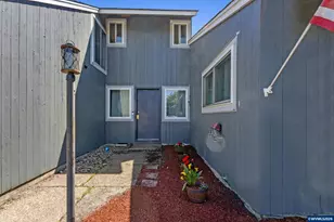 4766 Buffalo Dr SE, Salem, OR 97317 - Photo 29