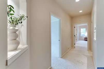 875 Sand Av, Eugene, OR 97401 - Photo 19