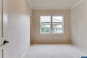 875 Sand Ave, Eugene, OR 97401 - Photo 23