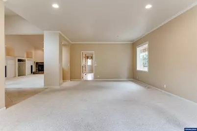 875 Sand Av, Eugene, OR 97401 - Photo 11