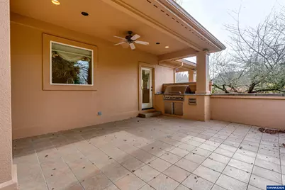 875 Sand Av, Eugene, OR 97401 - Photo 29