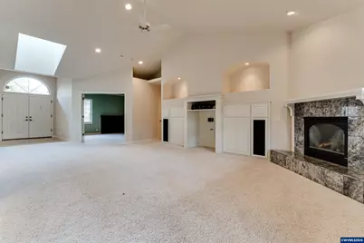 875 Sand Av, Eugene, OR 97401 - Photo 7