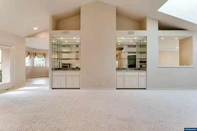 875 Sand Av, Eugene, OR 97401 - Photo 5