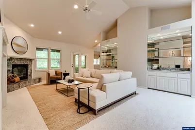 875 Sand Av, Eugene, OR 97401 - Photo 11