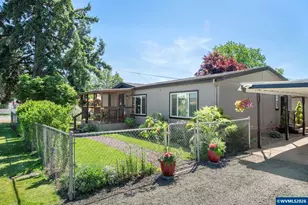 310 Chicago St NE, Albany, OR 97321 - Photo 3