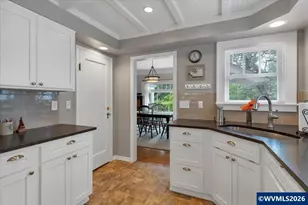 635 Church St SE, Salem, OR 97301 - Photo 15