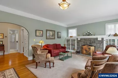 635 Church St SE, Salem, OR 97301 - Photo 11