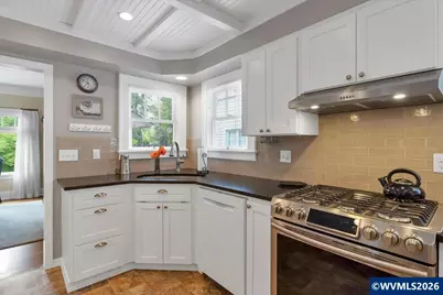 635 Church St SE, Salem, OR 97301 - Photo 15