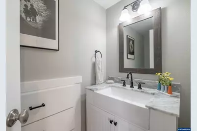208 NW Lewisburg Av, Corvallis, OR 97330 - Photo 15