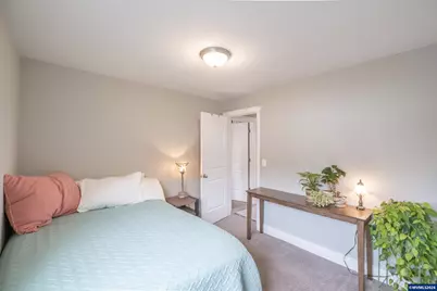 208 NW Lewisburg Av, Corvallis, OR 97330 - Photo 23