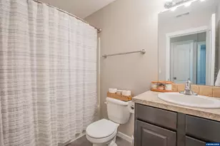 191 E Jadon Dr, Lebanon, OR 97355 - Photo 23