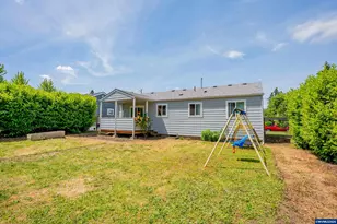 153 S 6th St, Lebanon, OR 97355 - Photo 23
