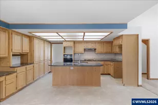 4618 Ward Dr NE, Salem, OR 97305 - Photo 15