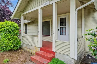 1148 S Water St, Silverton, OR 97381 - Photo 3