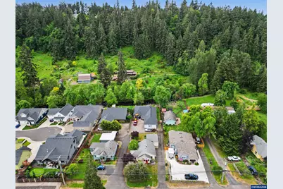 1148 S Water St, Silverton, OR 97381 - Photo 31