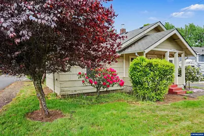 1148 S Water St, Silverton, OR 97381 - Photo 23