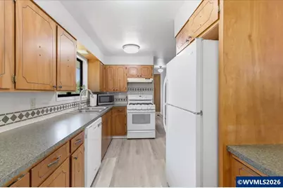 2832 NW Oak Grove Dr, Albany, OR 97321 - Photo 15