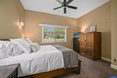 2015 Landaggard Dr NW, Salem, OR 97304 - Photo 27