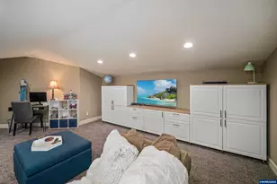 2015 Landaggard Dr NW, Salem, OR 97304 - Photo 37