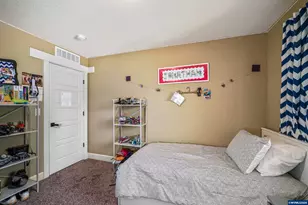 2015 Landaggard Dr NW, Salem, OR 97304 - Photo 43
