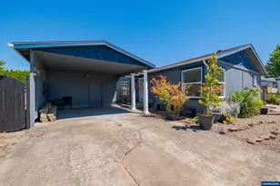 545 W Airway Rd, Lebanon, OR 97355 - Photo 3