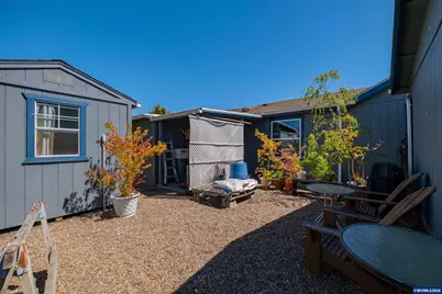 545 W Airway Rd, Lebanon, OR 97355 - Photo 45
