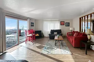 645 SE 4th St, Newport, OR 97365 - Photo 5