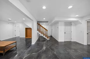 645 SE 4th St, Newport, OR 97365 - Photo 23
