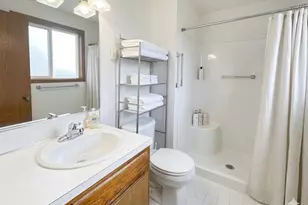 645 SE 4th St, Newport, OR 97365 - Photo 9