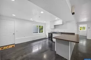 645 SE 4th St, Newport, OR 97365 - Photo 31