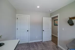 123 Sorbin Av E, Gates, OR 97346 - Photo 7