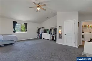 1305 Glacier View St SE, Salem, OR 97317 - Photo 33