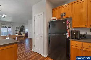 1305 Glacier View St SE, Salem, OR 97317 - Photo 9