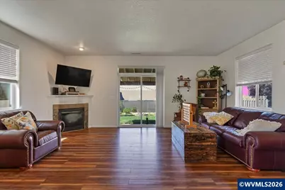 1305 Glacier View St SE, Salem, OR 97317 - Photo 13