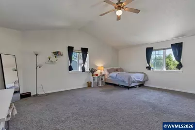 1305 Glacier View St SE, Salem, OR 97317 - Photo 23