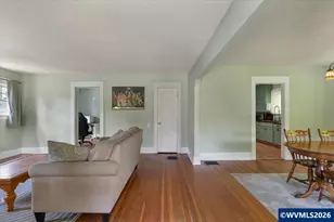 855 20th St NE, Salem, OR 97301 - Photo 9