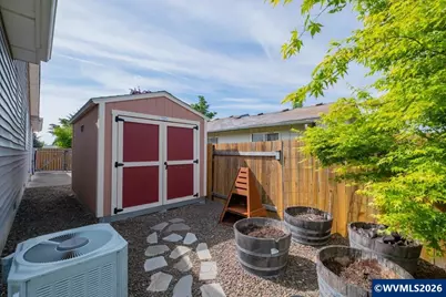 2713 S 12th St, Lebanon, OR 97355 - Photo 47