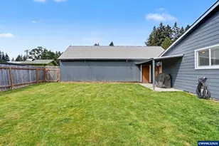 295 10th St, Lyons, OR 97358 - Photo 33