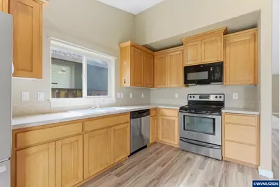 4933 Periwinkle Dr NE, Salem, OR 97301 - Photo 17