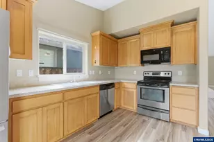 4933 Periwinkle Dr NE, Salem, OR 97301 - Photo 17