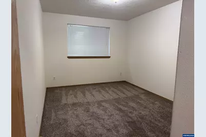 320 Monmouth Av S, Monmouth, OR 97361 - Photo 29